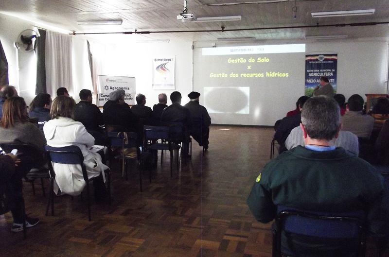 “Manejo e Conservação do Solo” foi tema de seminário do Plano Estratégico